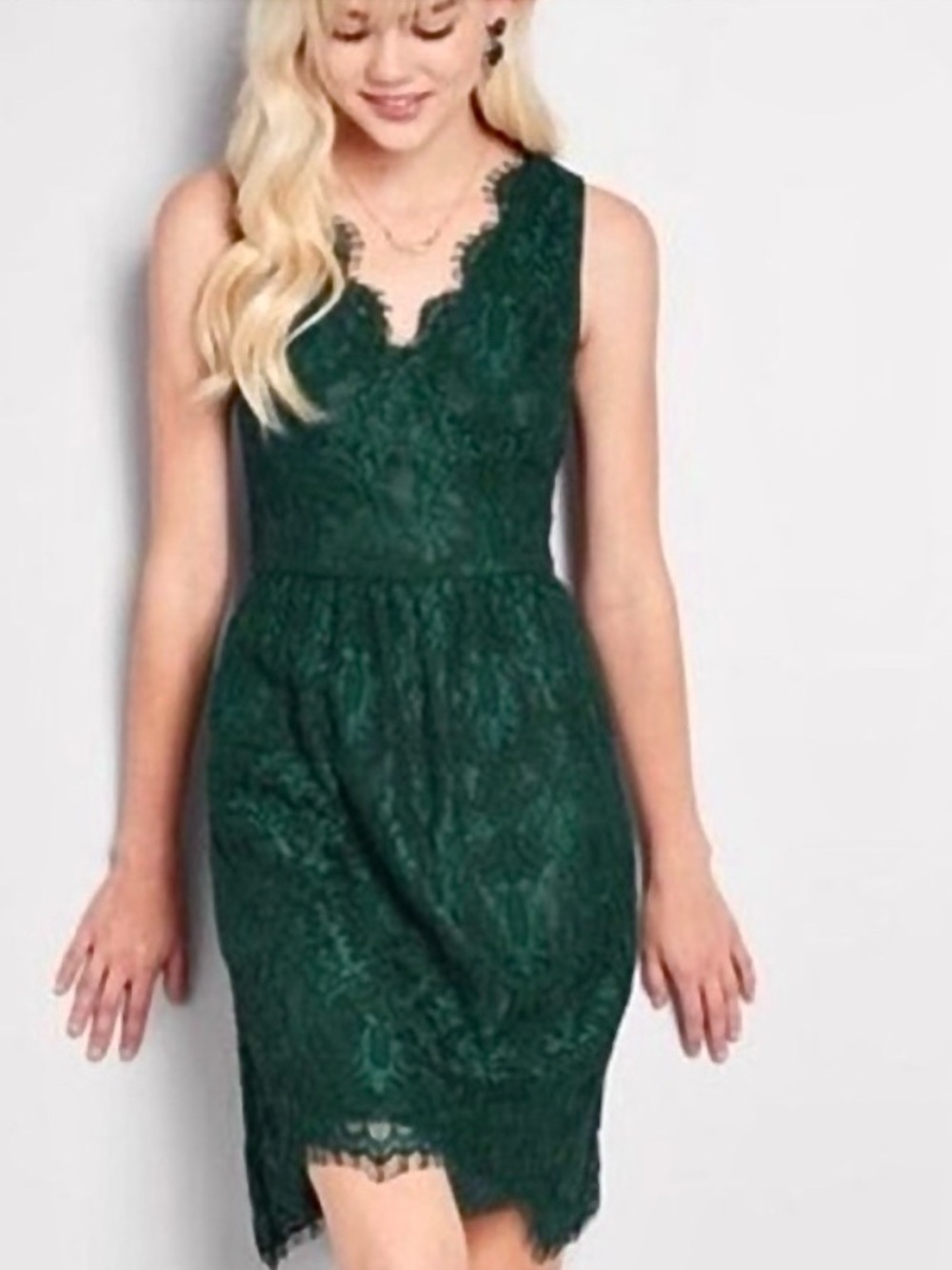 Liza Luxe Women’s Green Lace Fit & Flare V- Neck Sleeveless Dress Size S NWOT